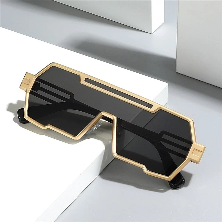 Metal Steampunk Mens Sunglasses One Piece